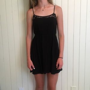 super cute black dress
